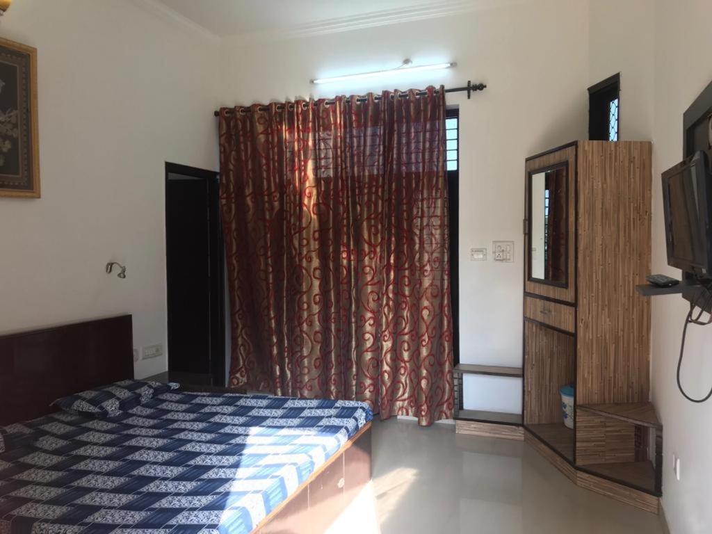 Sai Home Stay Bed & Breakfast- Near Tajmahal Agra  Esterno foto
